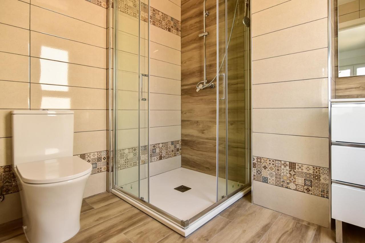 Apartments Cura Beach 또레비에하 외부 사진