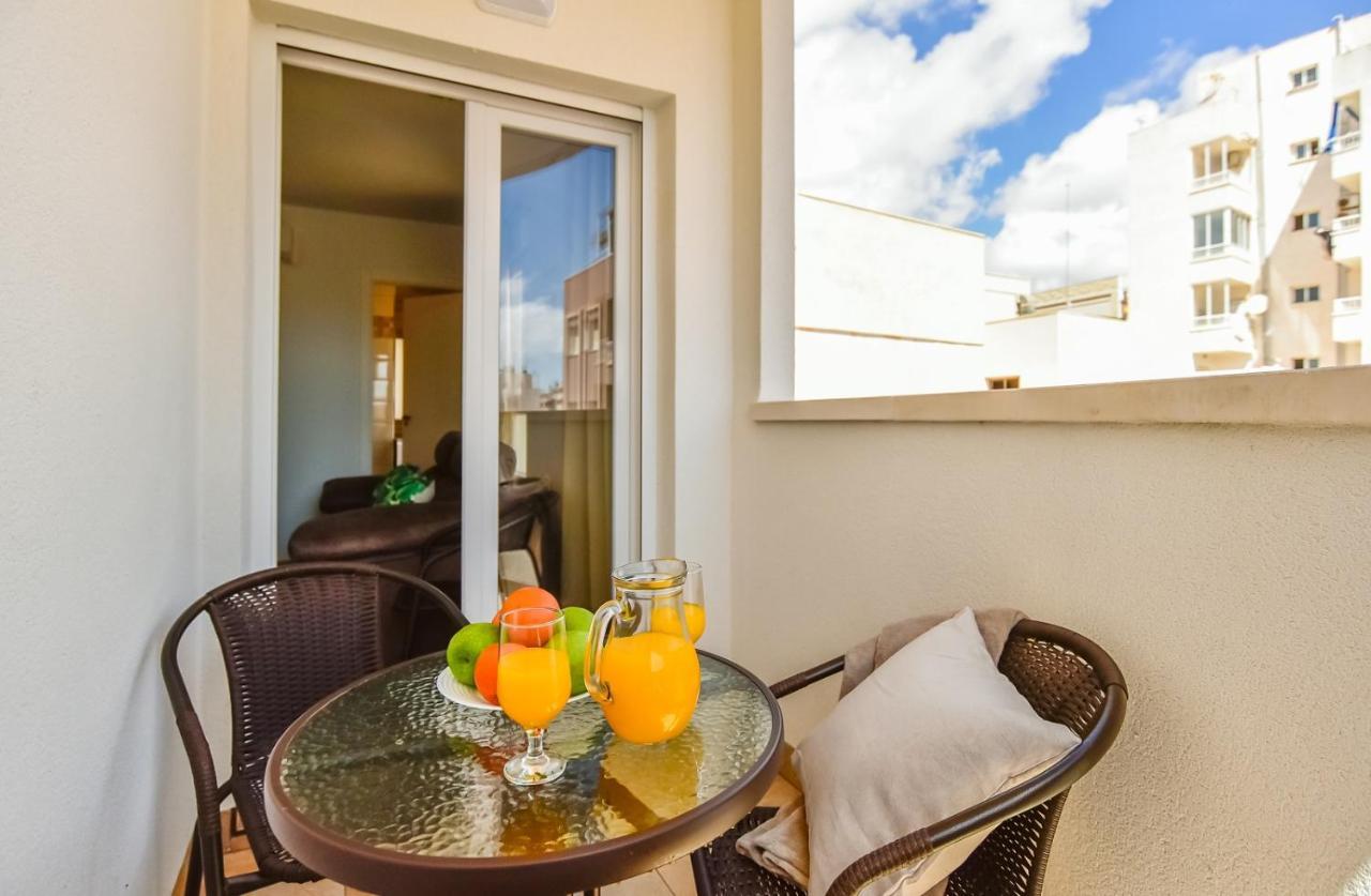 Apartments Cura Beach 또레비에하 외부 사진