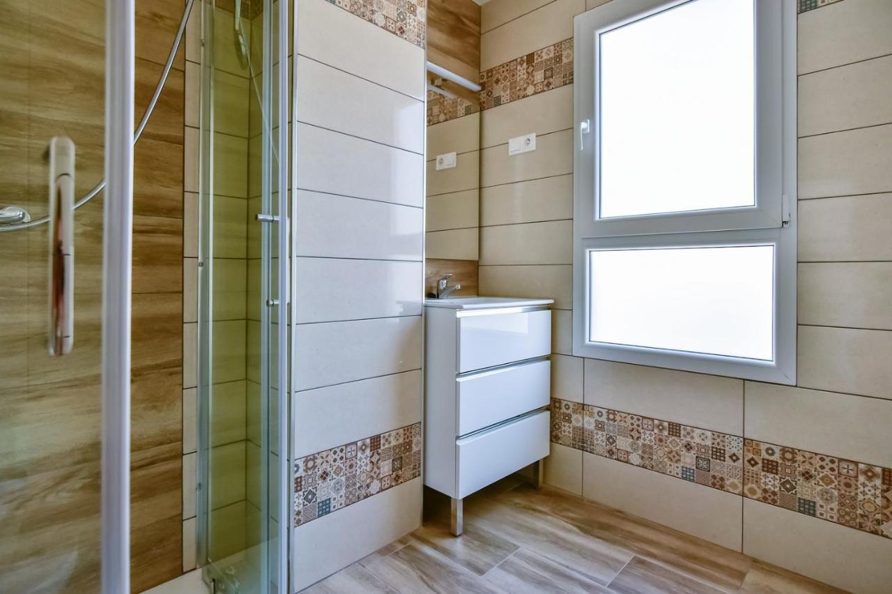 Apartments Cura Beach 또레비에하 외부 사진