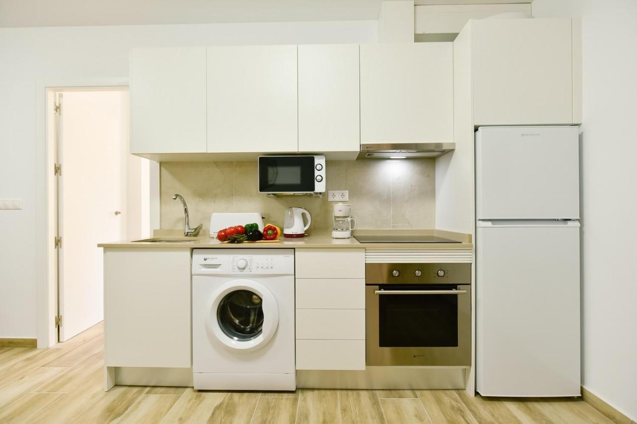 Apartments Cura Beach 또레비에하 외부 사진