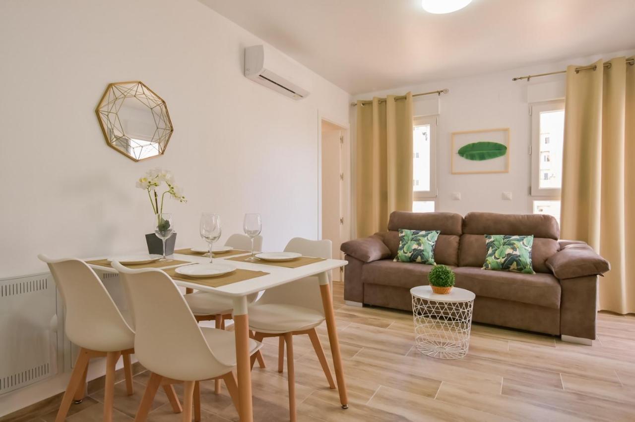 Apartments Cura Beach 또레비에하 외부 사진