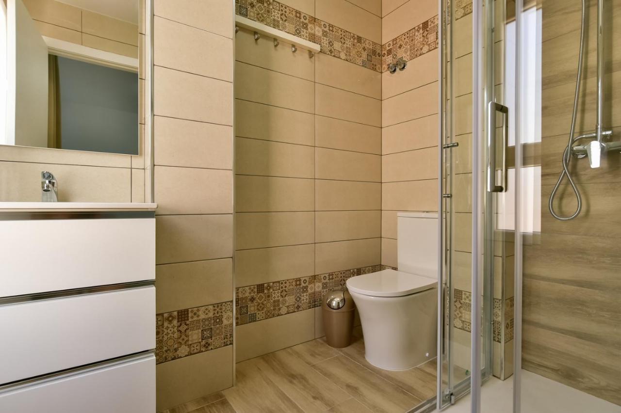 Apartments Cura Beach 또레비에하 외부 사진