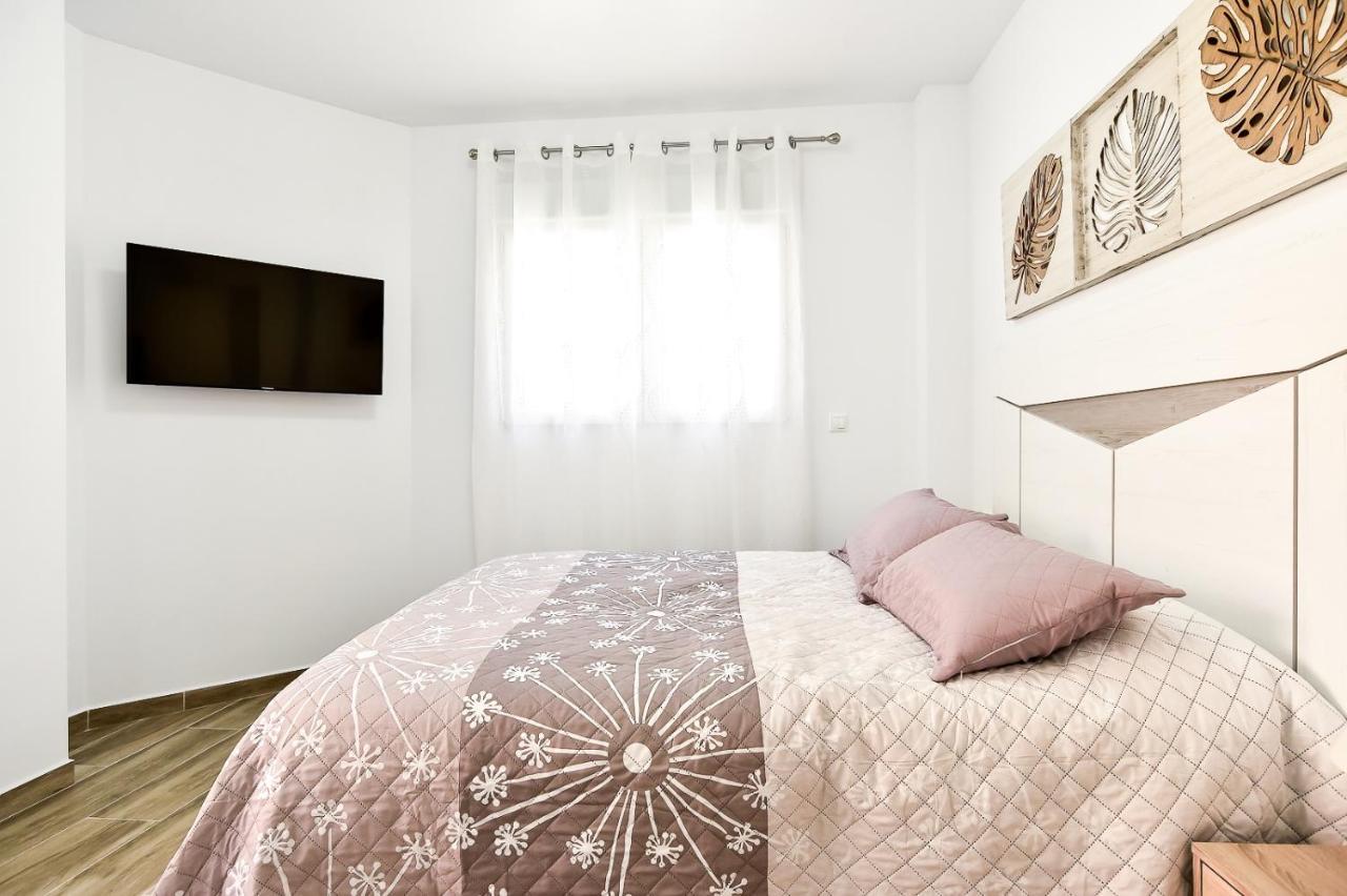 Apartments Cura Beach 또레비에하 외부 사진