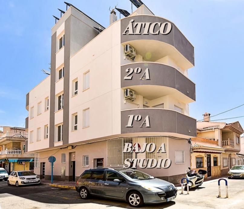 Apartments Cura Beach 또레비에하 외부 사진